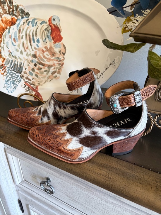 Myra Shoes - Stylish Brown & White Cowhide Leather Western Heels -Mrya